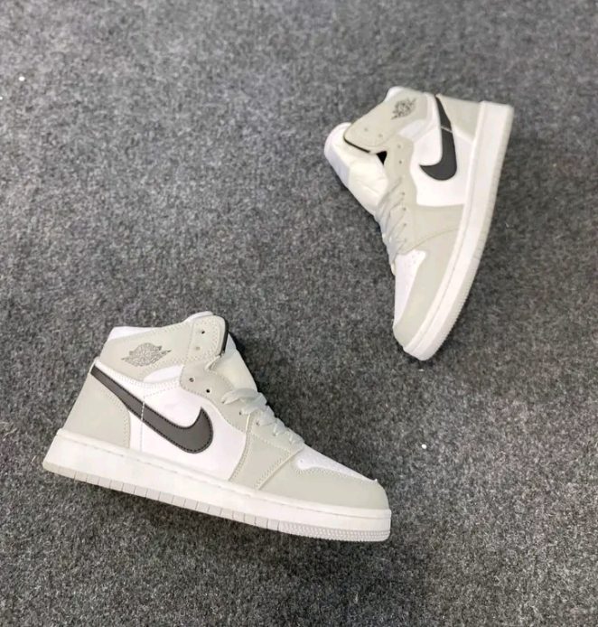 Air Jordan 1 Mid White Grey Black