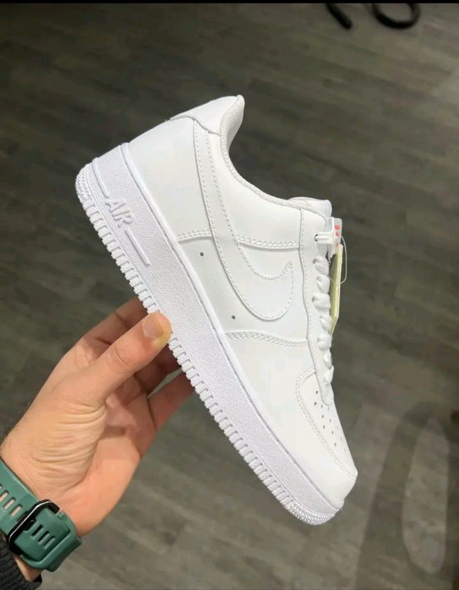 Nike air force 1 Triple white ✓