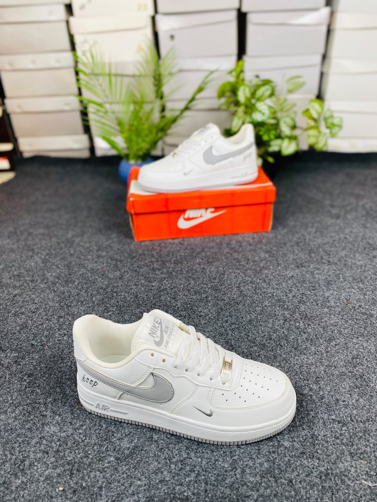 Nike Air Force 1 Low – White/Grey