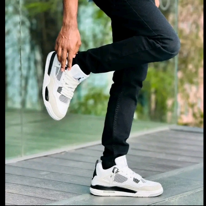 Jordan 4 Retro Military Black